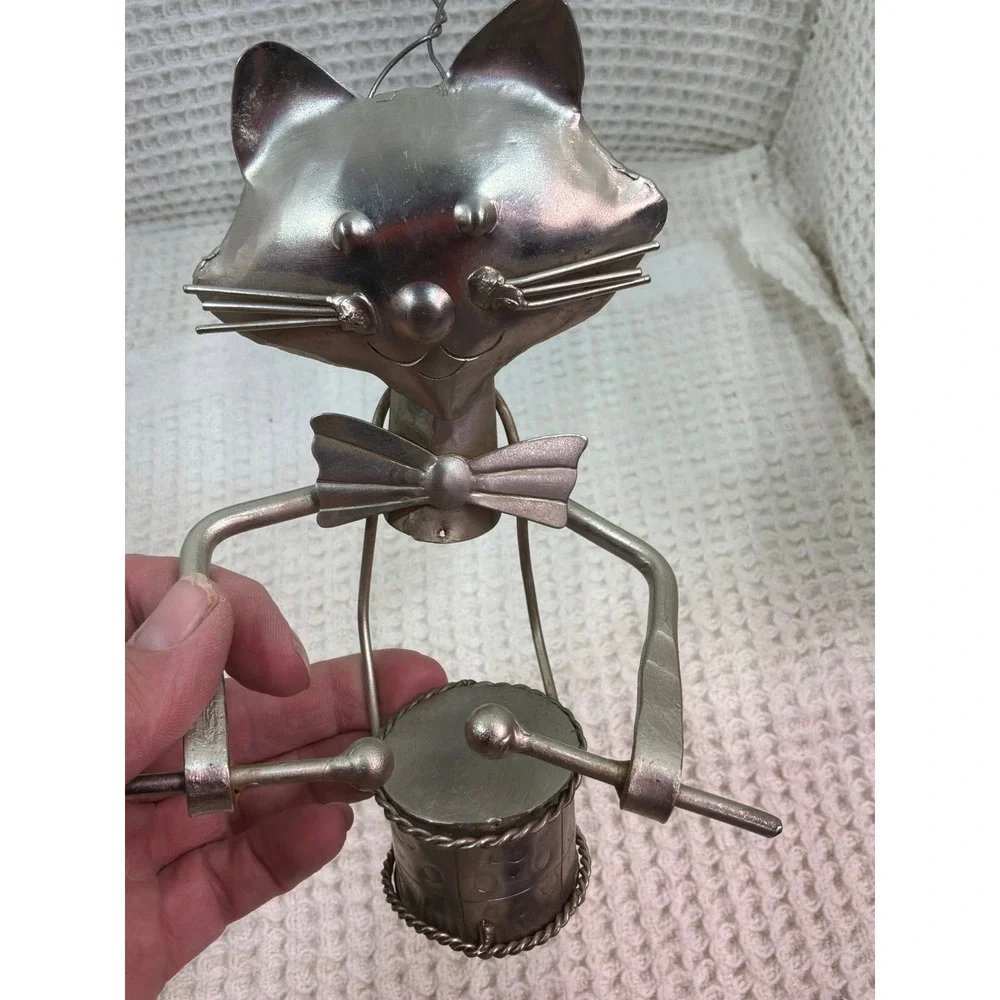 Whimsical Unisex‎ Unbranded Metal Drummer Cat Ornament OS Silver